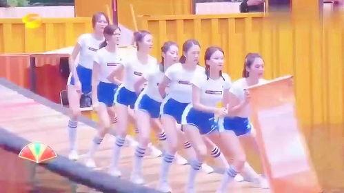 女生网红吃瓜图片动态,揭秘娱乐圈幕后真相！”