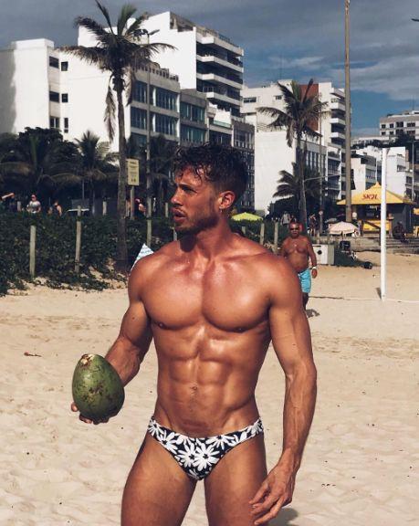 健身网红男吃瓜,揭秘健身圈幕后真相