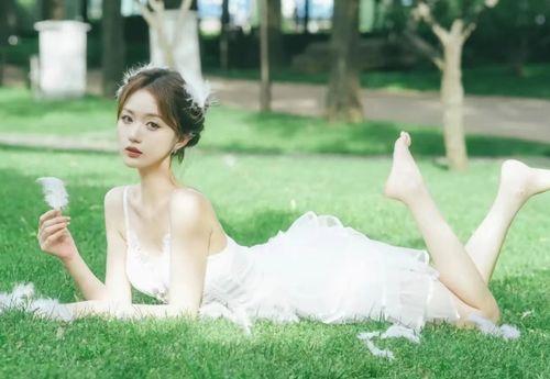 吃瓜女网红买的视频,一场网络狂欢的幕后故事