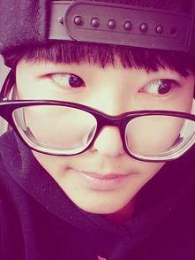 网红吃瓜洗眼睛视频大全,趣味横生，视觉盛宴